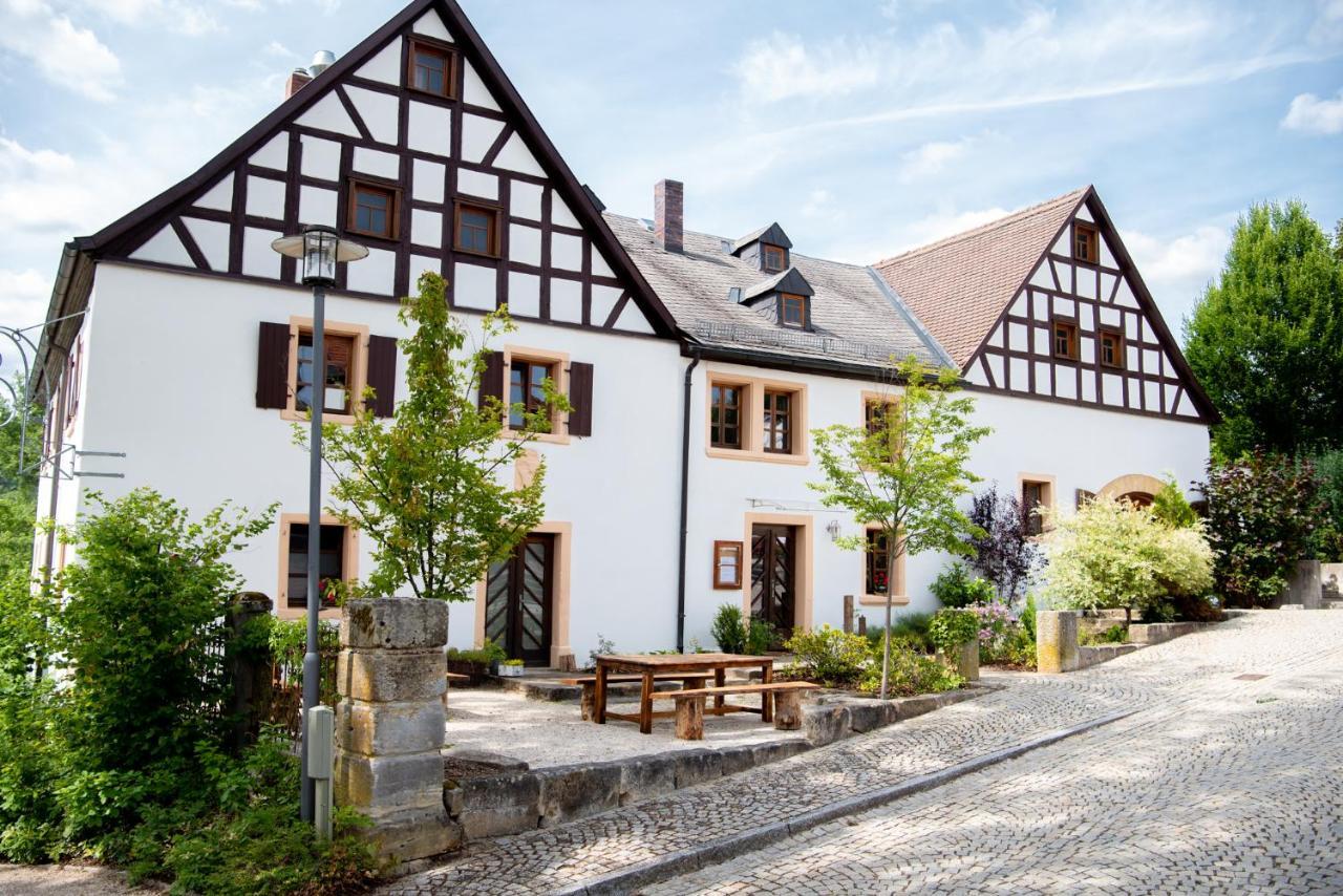 Отель Gutshof Mengersdorf Mistelgau Экстерьер фото